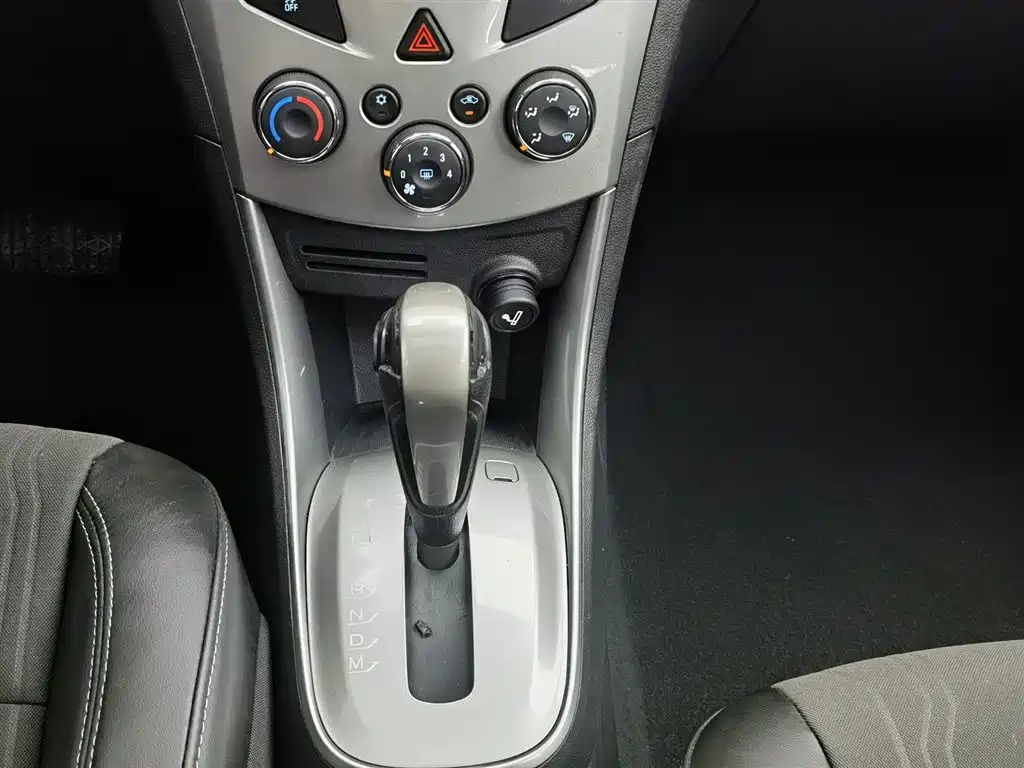 Chevrolet Trax 2016 — фото 13