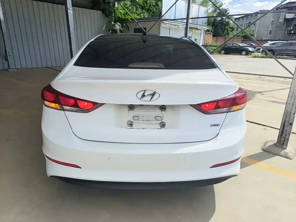 Hyundai Celesta 2016 — фото 6
