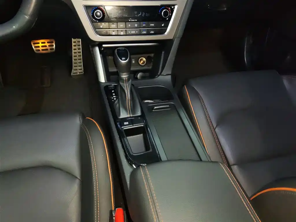 Hyundai Sonata 2016 — фото 14