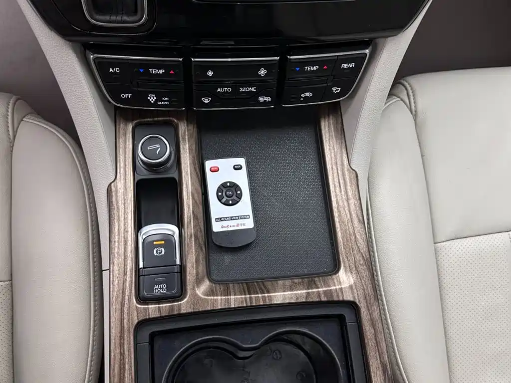 GAC Trumpchi M8 2019 — фото 13