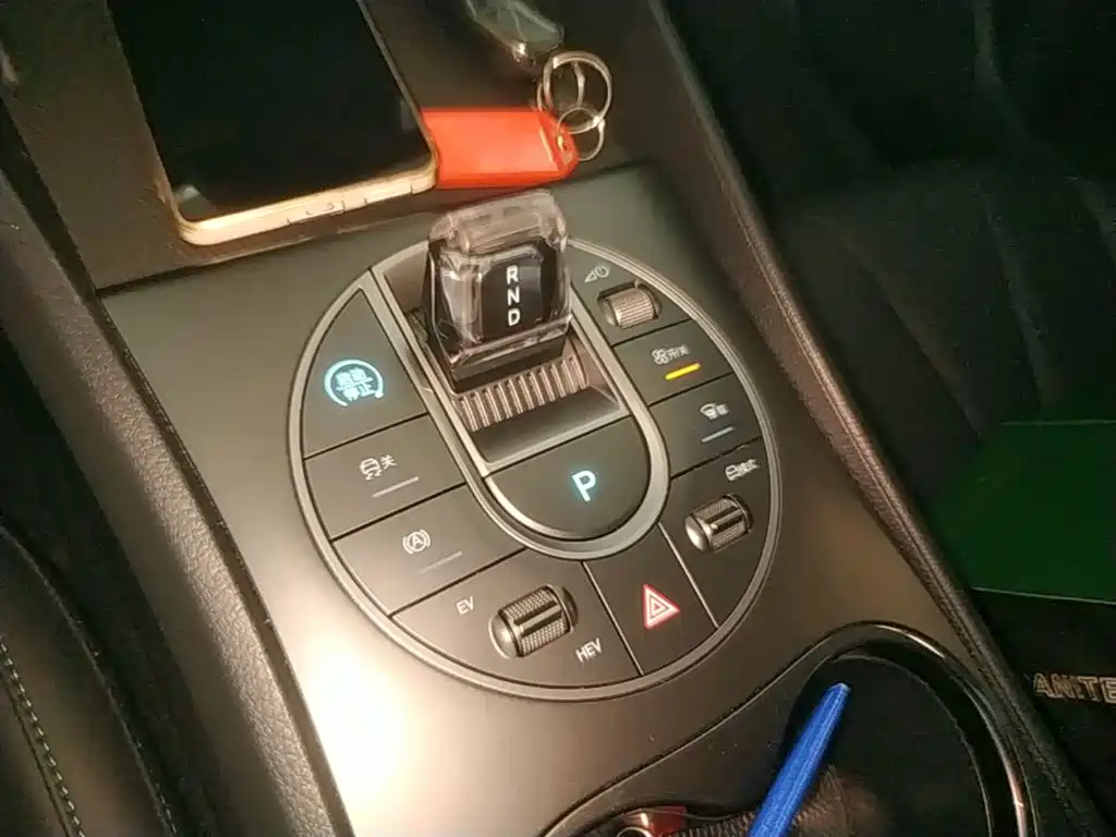 BYD Seal 05 DM-i 2025 — фото 14