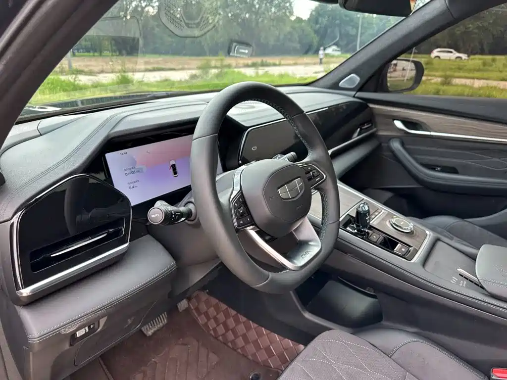Geely Xingyue L 2025 — фото 14