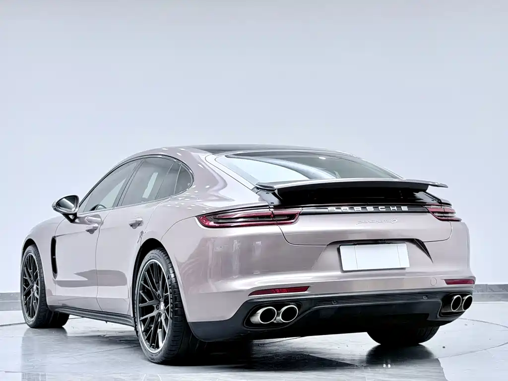 Porsche Panamera 2017 — фото 4
