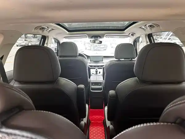 Geely Jiaji 2021