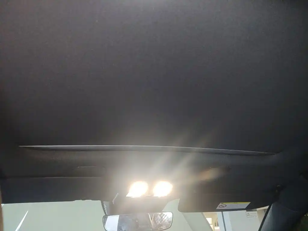 Volvo XC40 NEV 2021 — фото 18