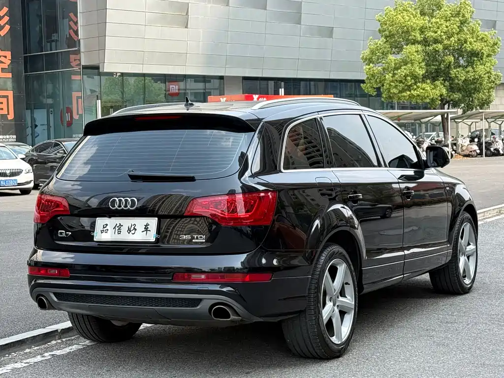 Audi Q7 2015 — фото 4