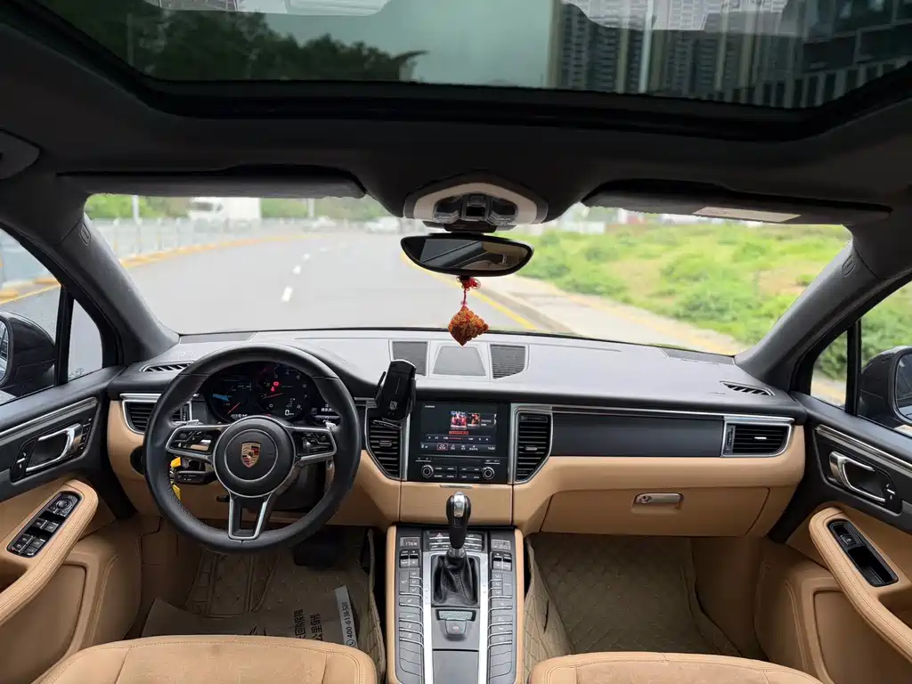 Porsche Macan 2018 — фото 8