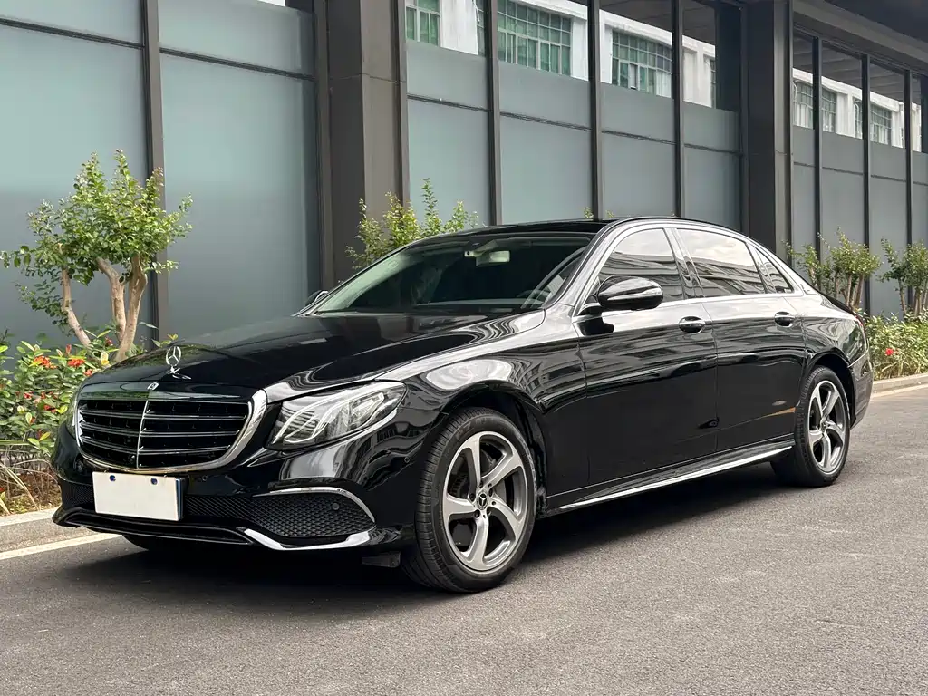 Mercedes-Benz E-Class 2019 — фото 1