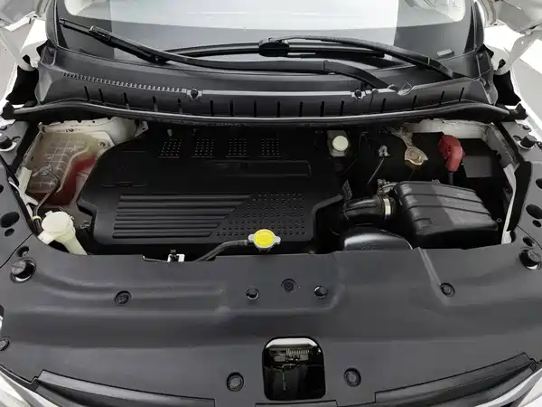 Dongfeng Jingyi XV 2016