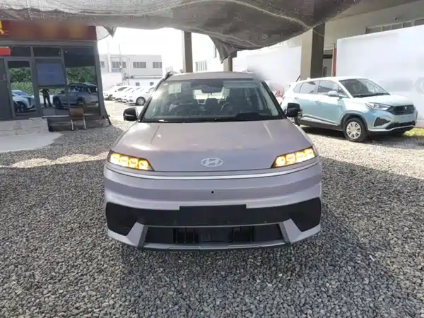 Hyundai EO 2025
