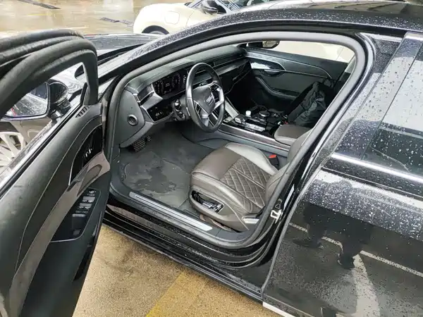 Audi A8 2022