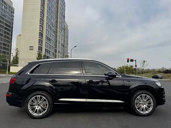Audi Q7 2016