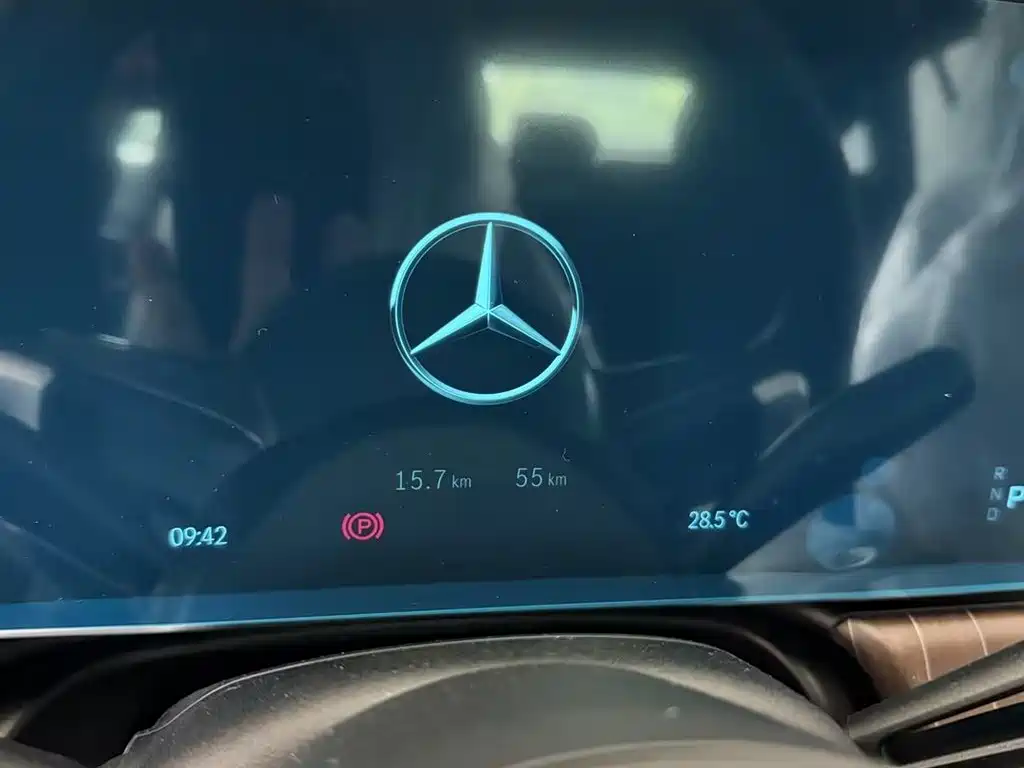 Mercedes-Benz EQE 2025