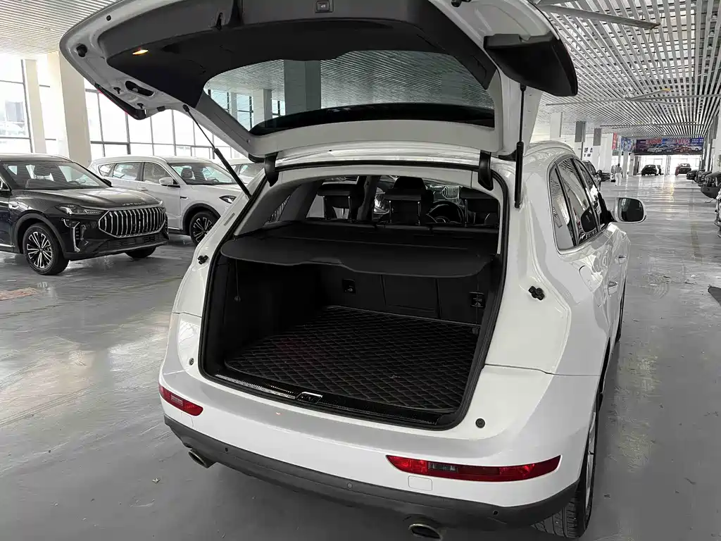 Audi Q5 2016 — фото 15
