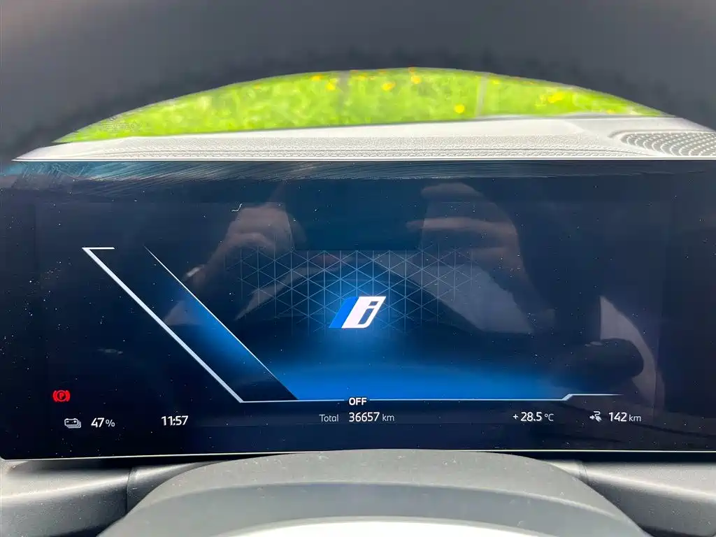BMW i3 2024 — фото 11