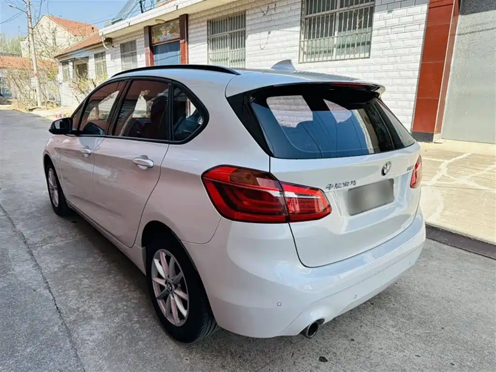 BMW 2 Series Active Tourer 2019 — фото 3