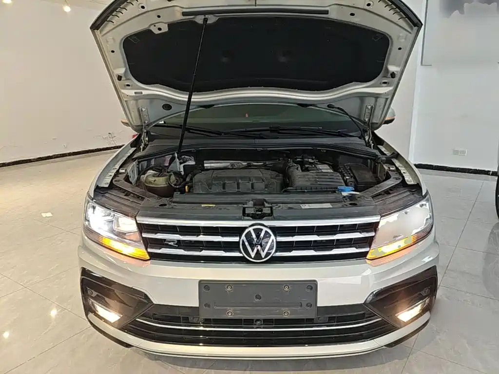 Volkswagen Tiguan L 2021 — фото 20