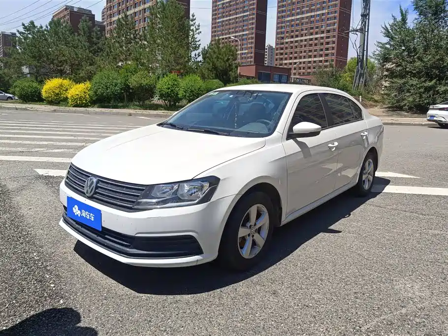 Volkswagen Lavida 2015
