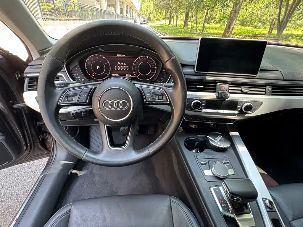 Audi A4L 2019 — фото 13