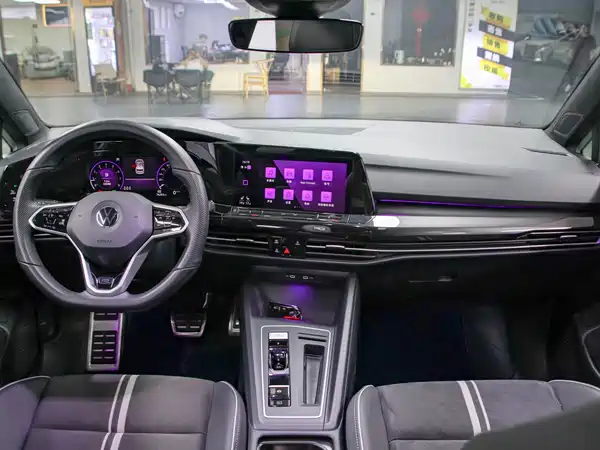 Volkswagen Golf 2022