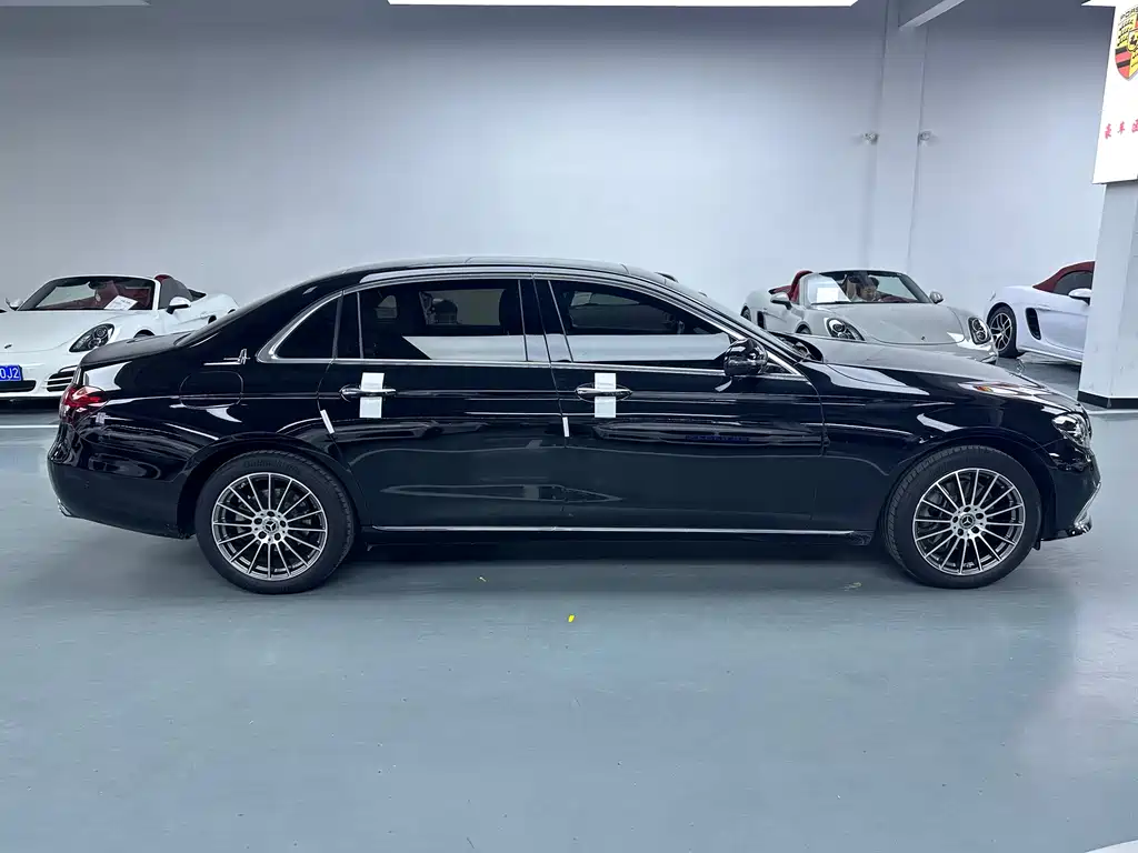 Mercedes-Benz E-Class 2021