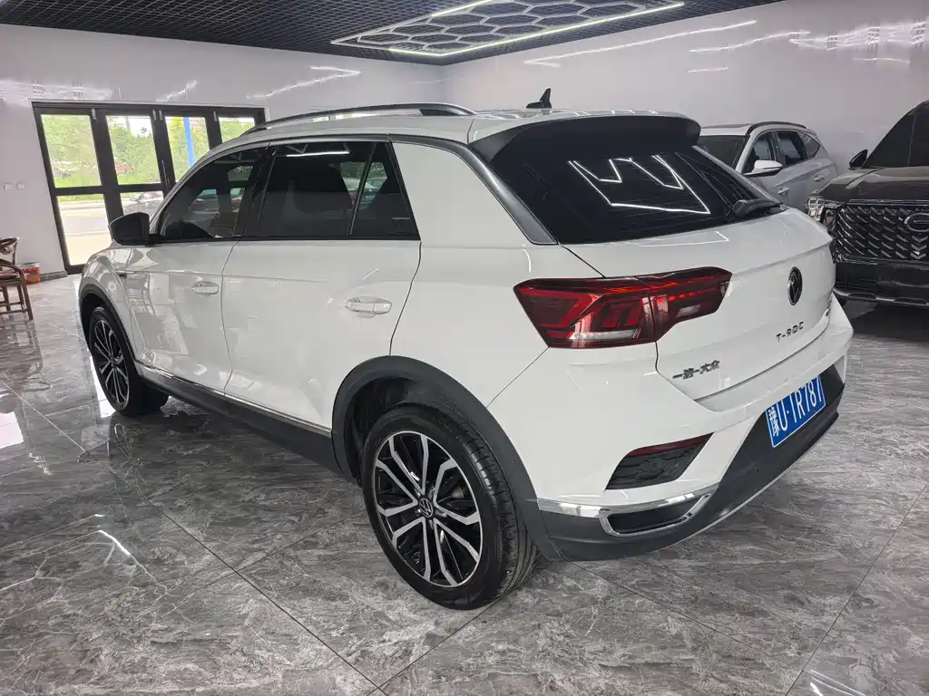 Volkswagen T-Roc 2023