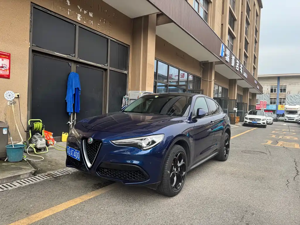 Alfa Romeo Stelvio 2019