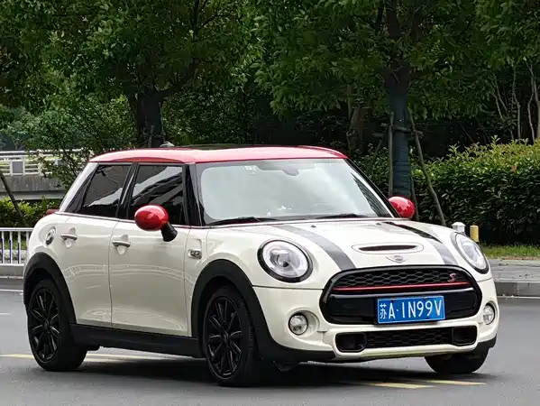MINI 2016