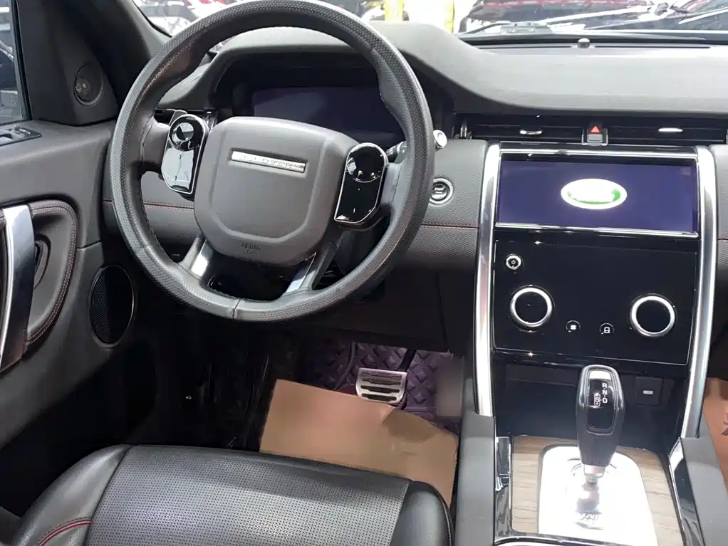 Land Rover Discovery Sport 2020 — фото 11