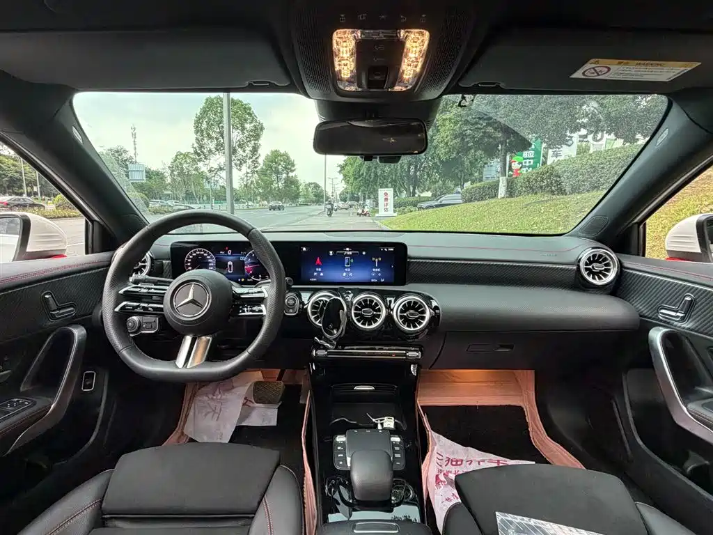 Mercedes-Benz A-Class 2023 — фото 11