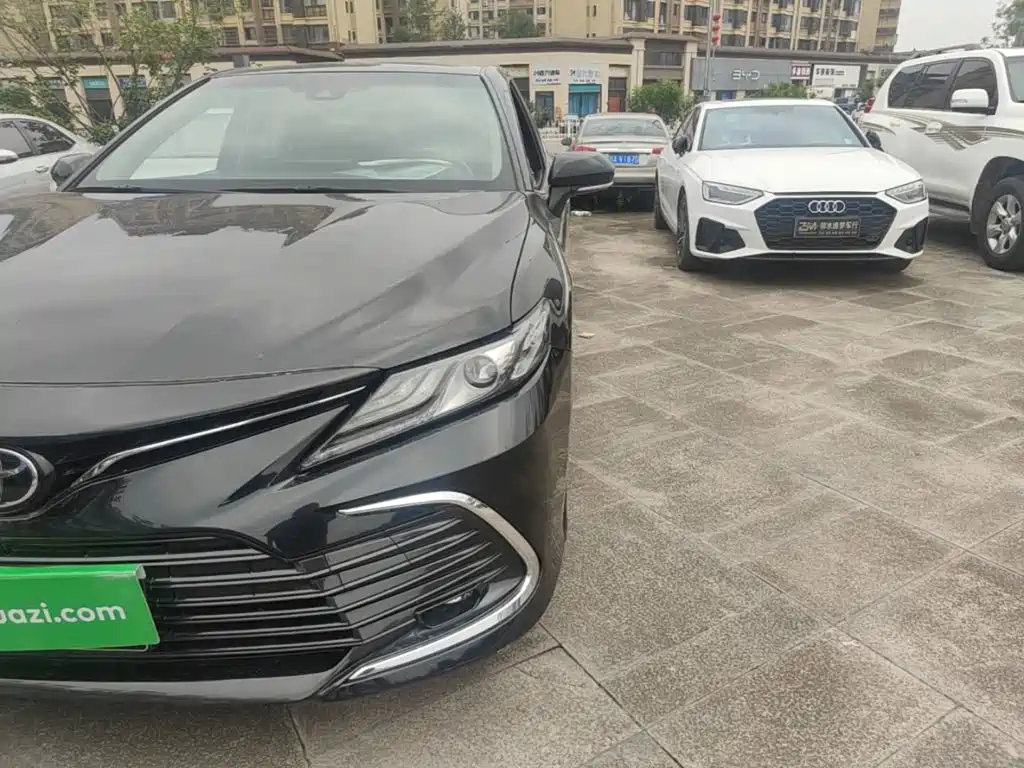 Toyota Camry 2022 — фото 24