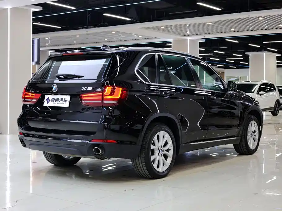 BMW X5 2015 — фото 12