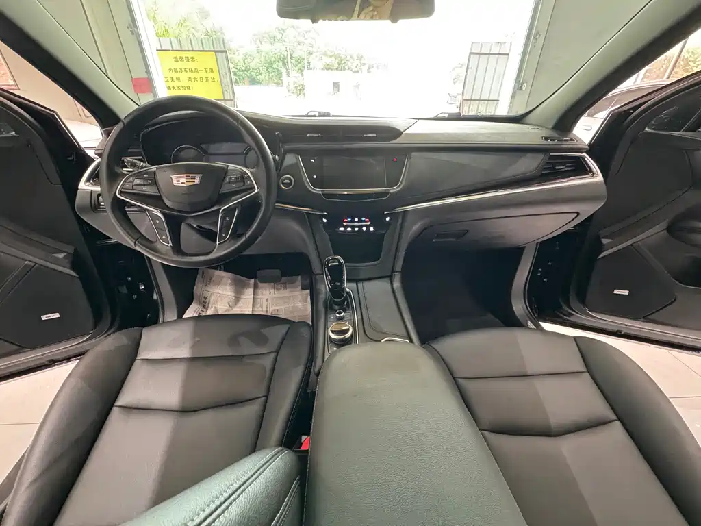 Cadillac XT5 2022 — фото 27