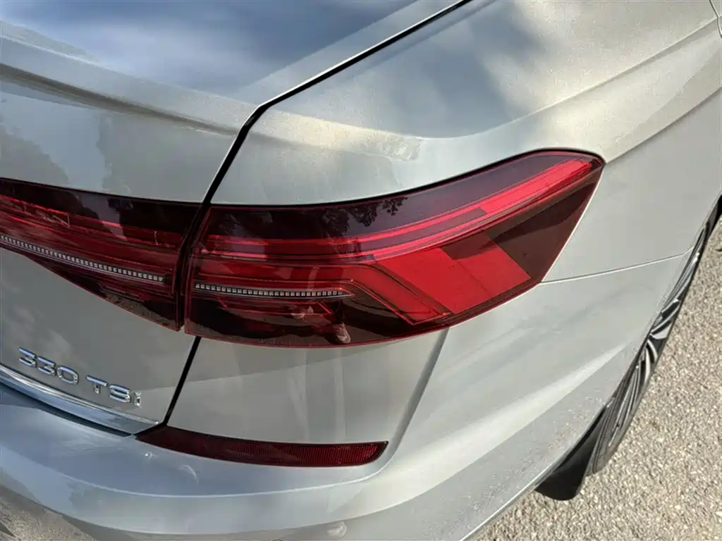 Volkswagen Passat 2020 — фото 25