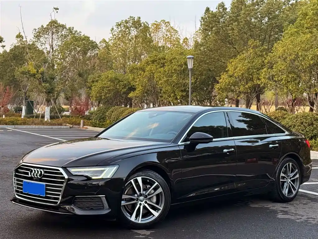 Audi A6L 2021 — фото 1