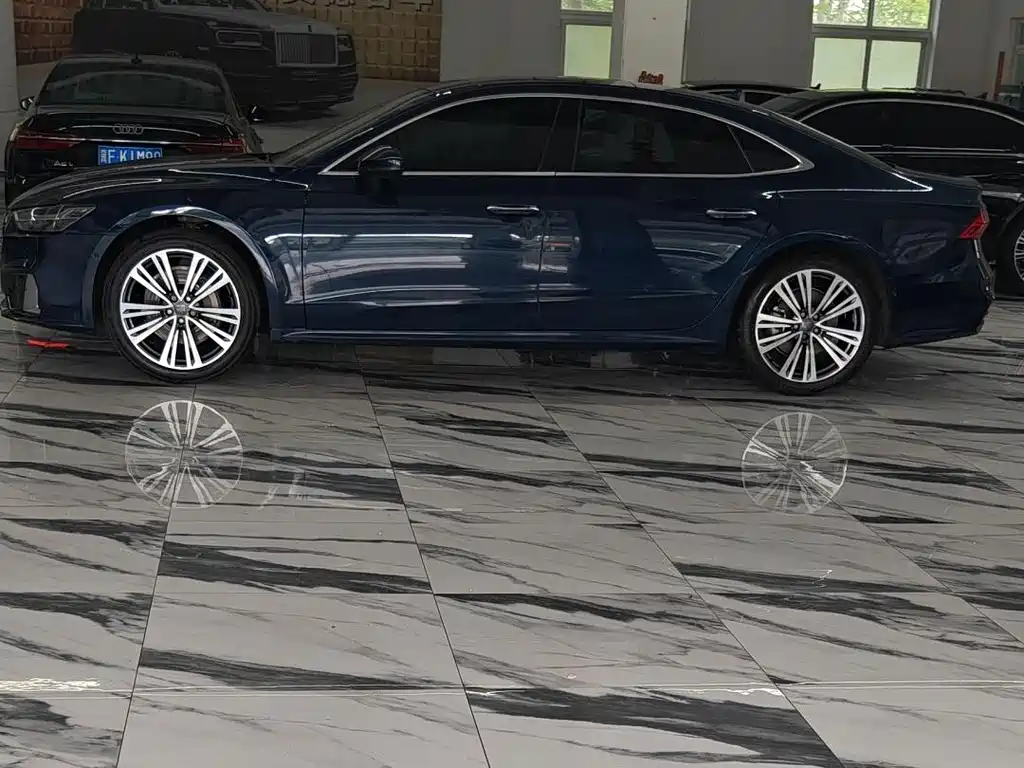 Audi A7L 2024 — фото 3