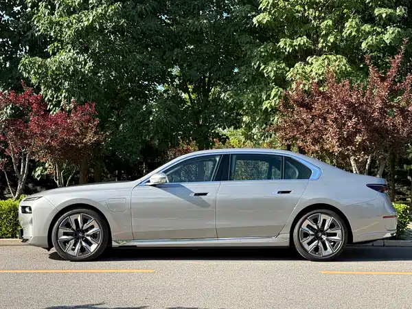 BMW i7 2026