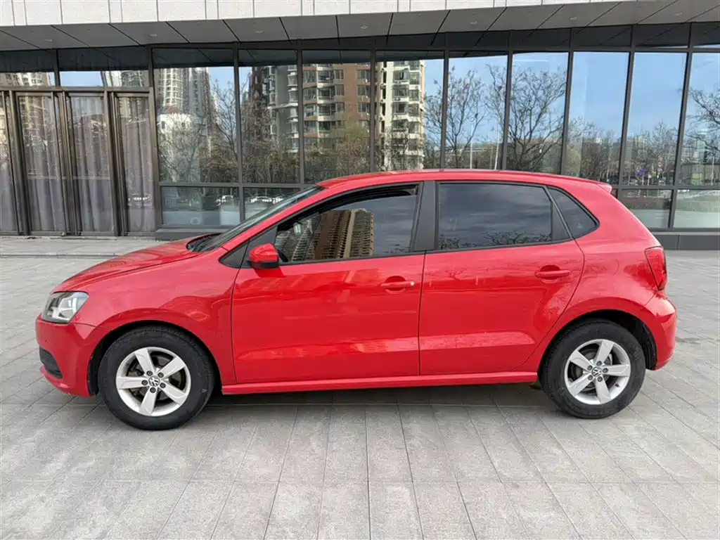 Volkswagen Polo 2018 — фото 19