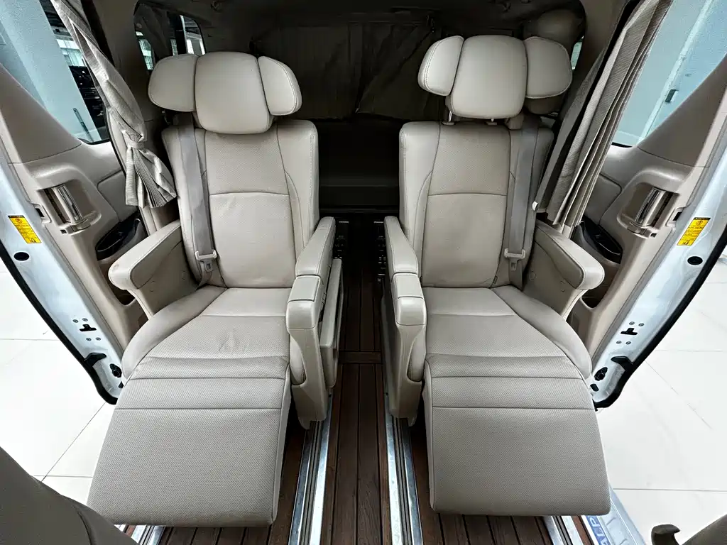Toyota Alphard 2015 — фото 19