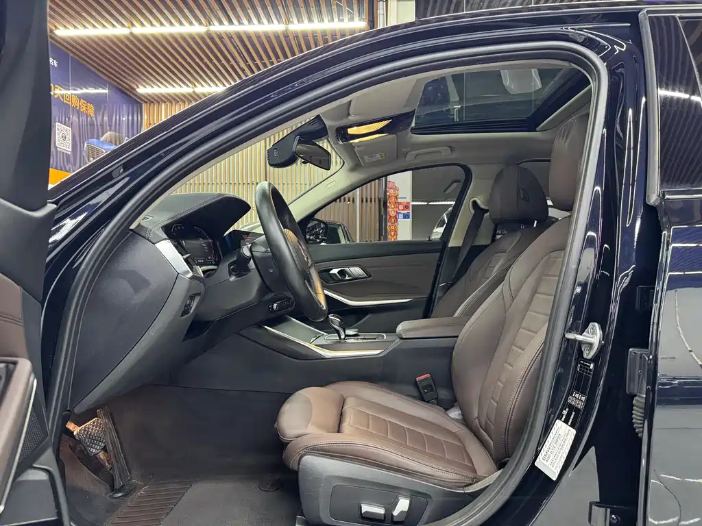 BMW 3 Series 2021