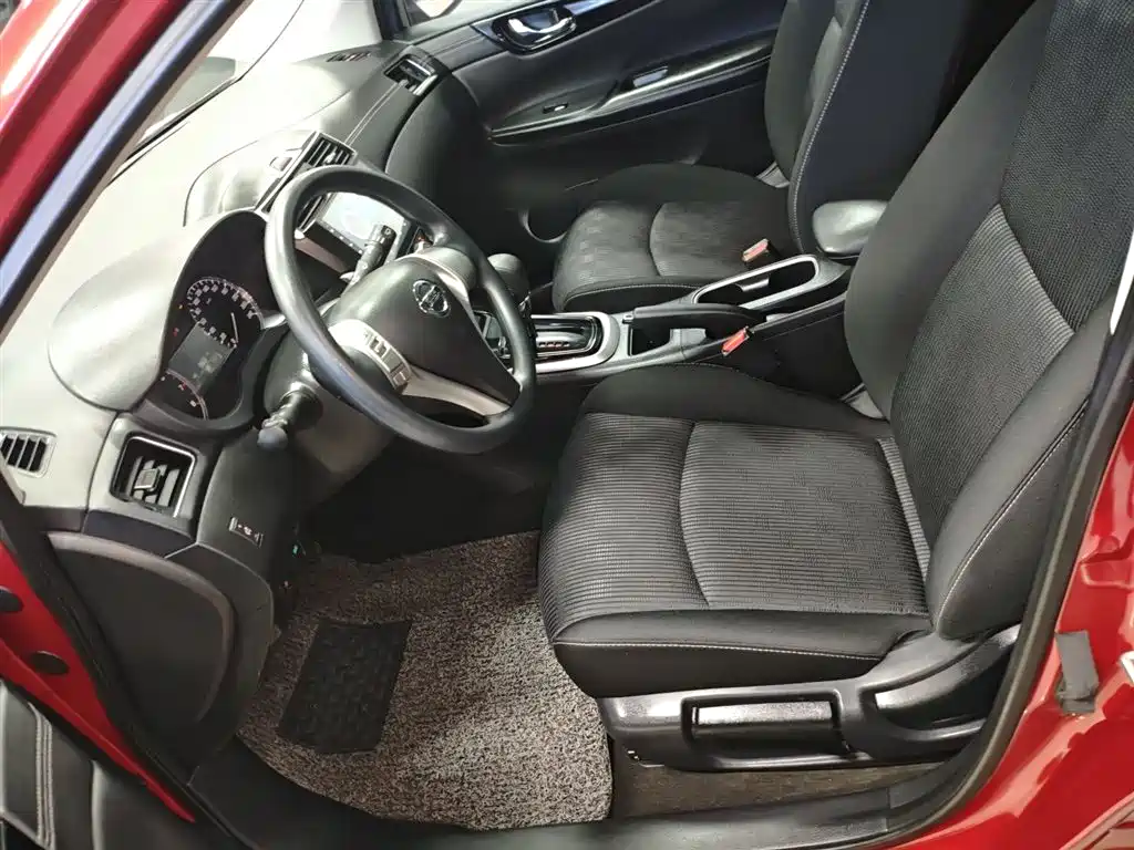 Nissan Tiida 2019 — фото 11