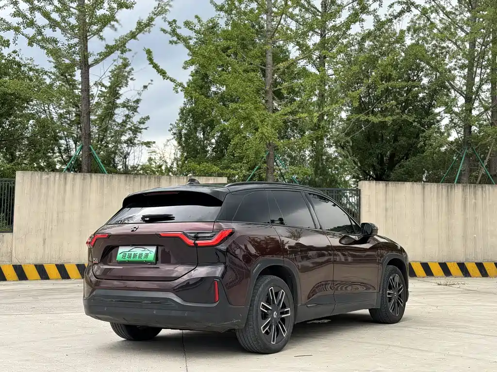 NIO ES6 2021