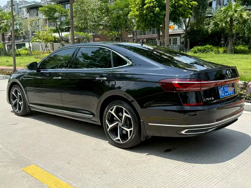 Volkswagen Passat 2024