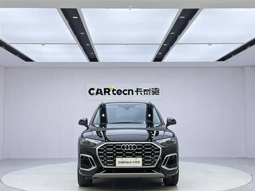 Audi Q5L 2024 — фото 8