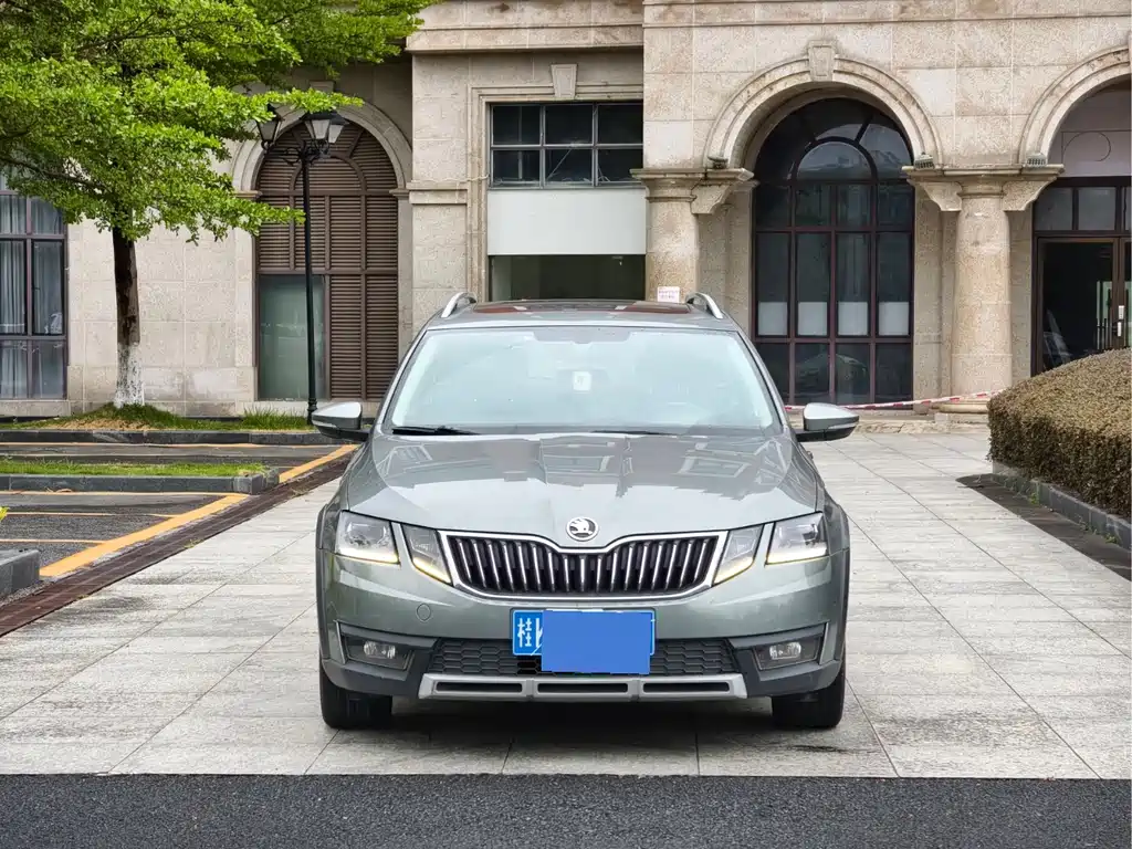Skoda Octavia 2017 — фото 2
