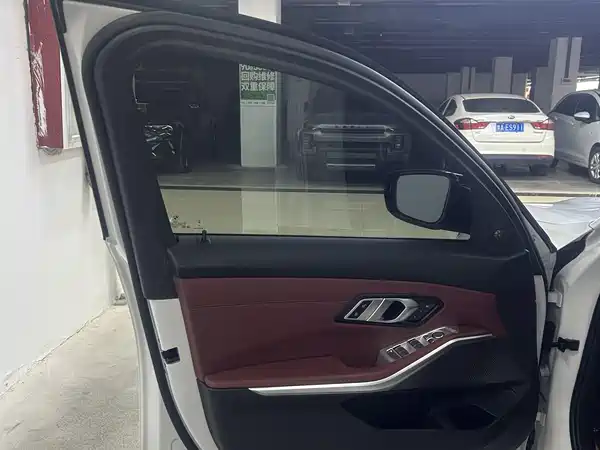 BMW 3 Series 2023