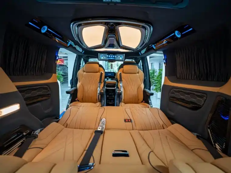 Ford Tourneo — фото 3