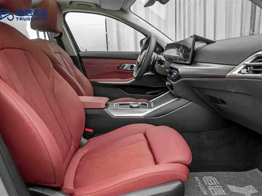 BMW 3 Series 2025 — фото 15