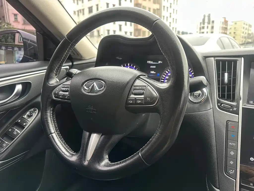 Infiniti Q50L 2017 — фото 19