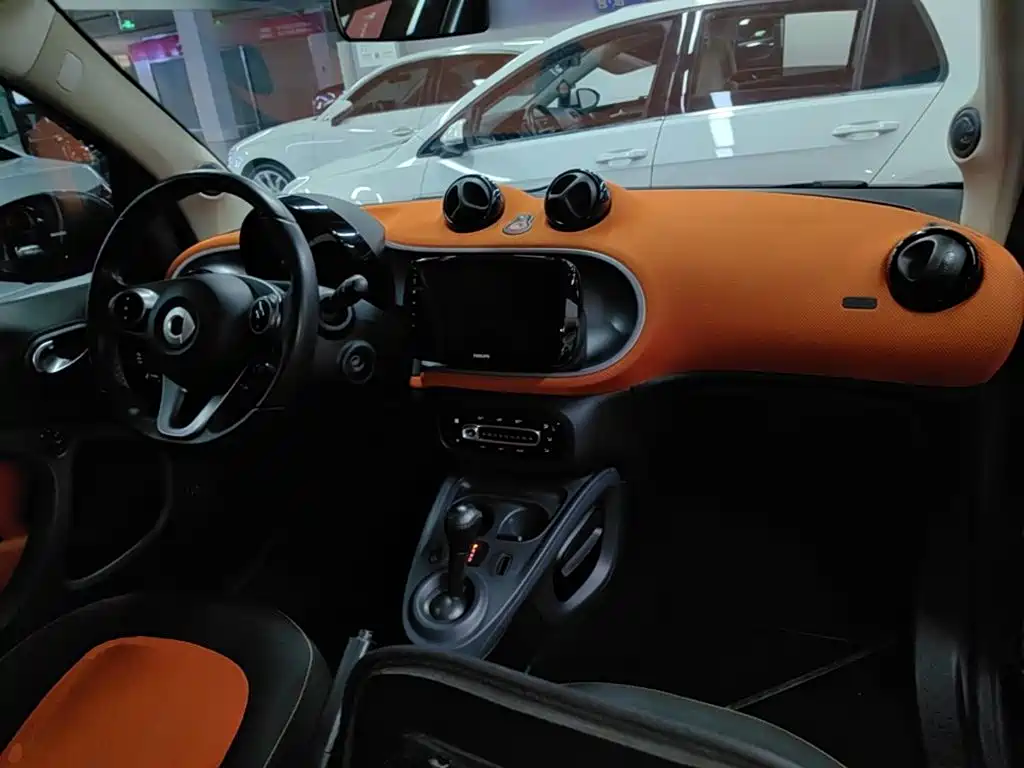 smart Fortwo 2015 — фото 10